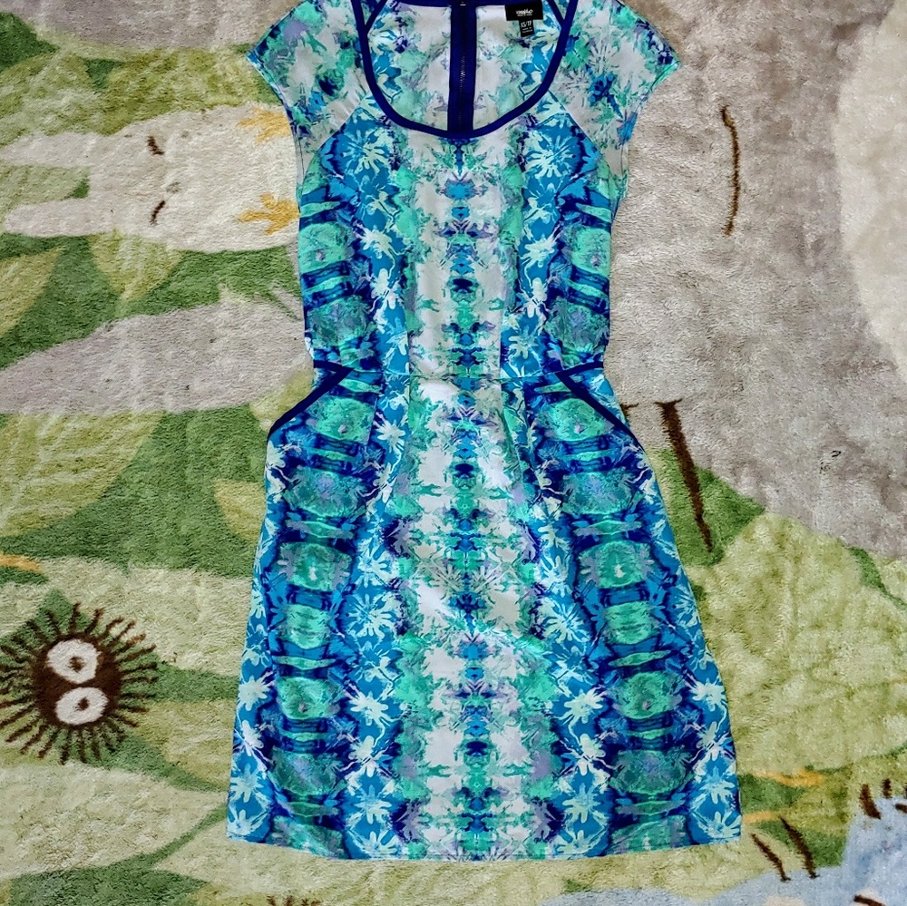 EUC Mossimo Patterned Dress